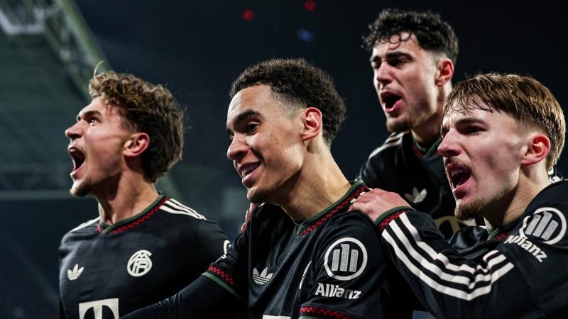 21 点策略：不同桌规下的期望重算。（21点策略：不同桌规条件下的期望值重新评估）