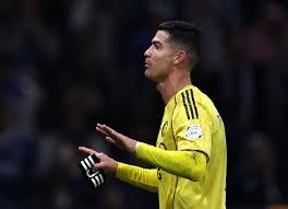 整形医生：C罗可能进行过多次整形手术，他做得非常对